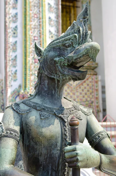 Figura Bronce Adornado Templo Bangkok — Foto de Stock