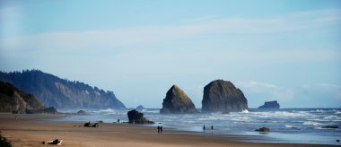 Cannon beach clipart