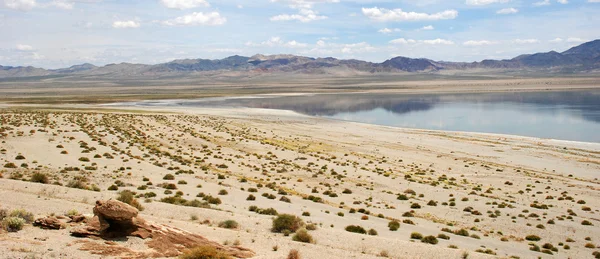 stock image Mountains and Walker Lake in Nevada