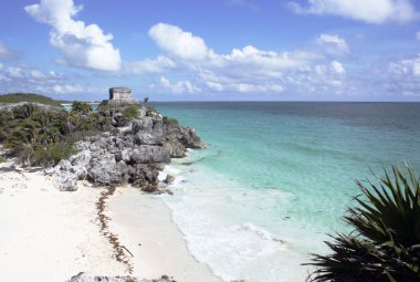 tulum ile plaj Kalesi'nde