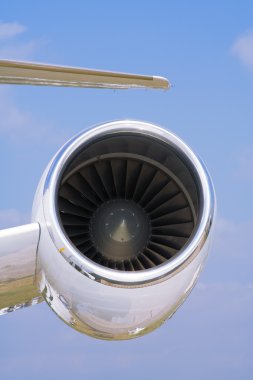 uçak jet motoru