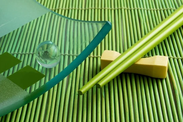 Bambu Matta Maträtt Och Ätpinnar För Sushi — Stockfoto