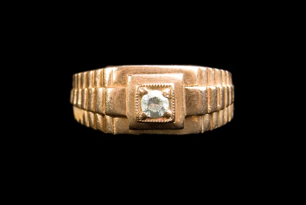 Мужское кольцо с бриллиантом — стоковое фото