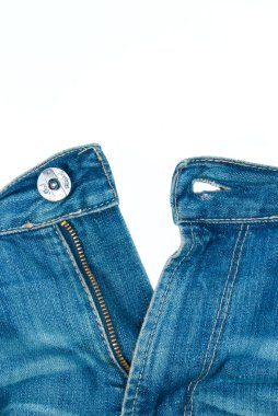 Mavi jeans unzipped beyaz bir arka plan üzerinde izole