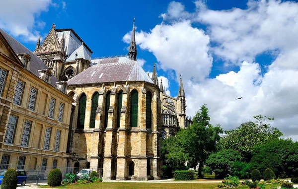 Catedral de Reims . Fotos de stock libres de derechos