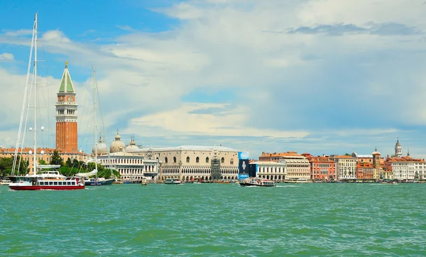 Vista al mar de Piazza San Marco — Foto de Stock