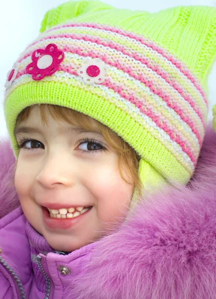 행복 한 작은 여자 겨울 방학 — 스톡 사진