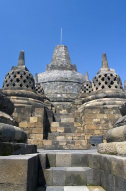 Buddist borobudur Tapınağı