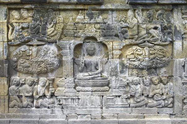 Steinmetzarbeiten im Borobudur-Tempel — Stockfoto