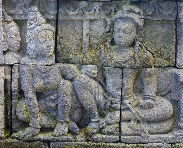 Detalhe do relevo esculpido em Borobudur em Java — Fotografia de Stock