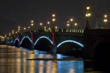 Köprü aydınlatma