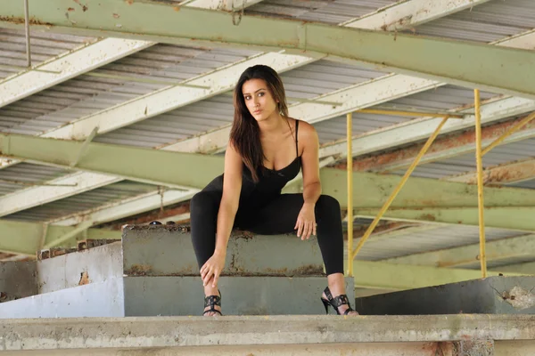 Beautiful Latina at an Abandoned Warehouse (11) — Stock Photo, Image