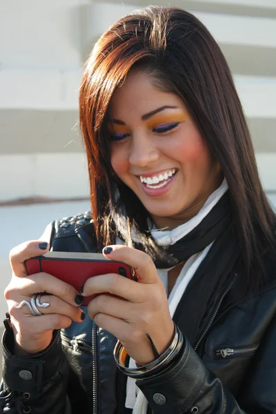 Beautiful Girl Texting Outdoors — Stock Photo, Image