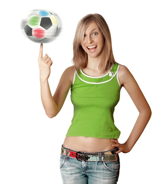 Счастливая девушка с мячом — стоковое фото