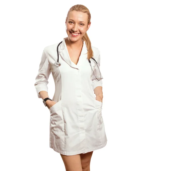 Mujer doctora joven con estetoscopio — Foto de Stock