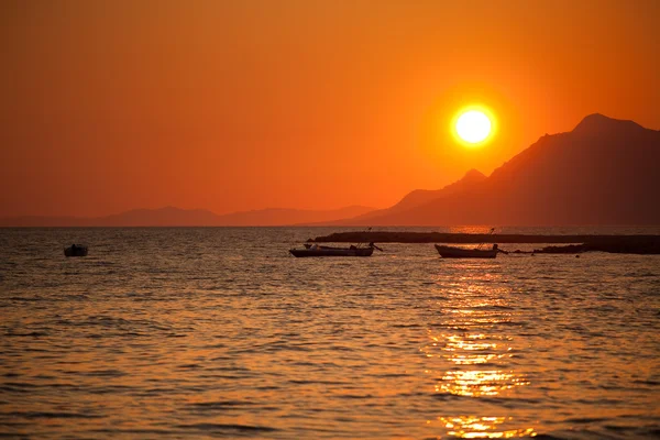 denizde gün batımı