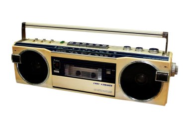 Beyaz arka plan üzerinde izole klasik radyo
