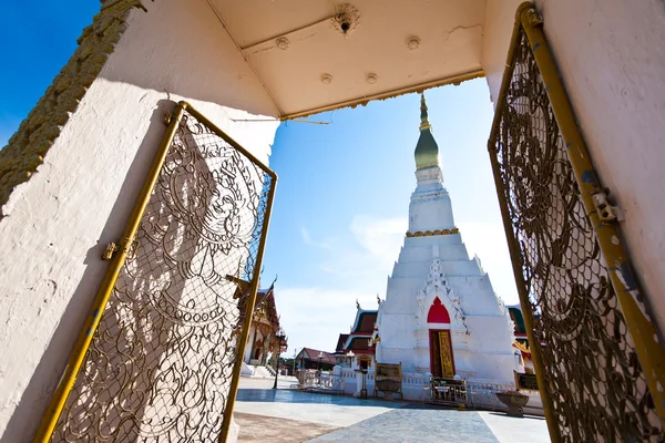 Porta d'ingresso del tempio buddha tailandese — Foto Stock