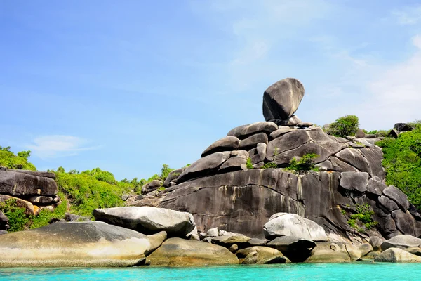 Ilhas Similares no sul da Tailândia — Fotografia de Stock