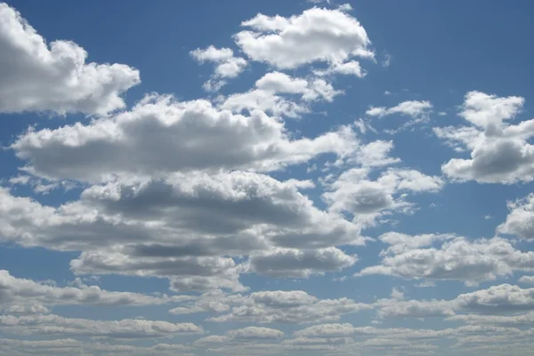 Dramatické nebezpečné atmosféry zblízka bouřlivé mraky — Stock fotografie