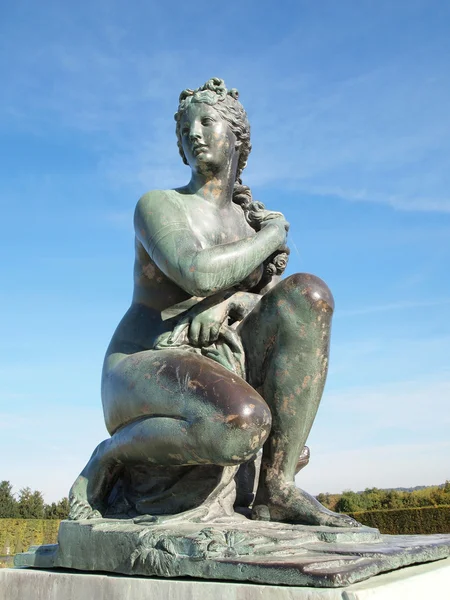 Statuie frumoasă la castelul Versailles din Franța — Fotografie, imagine de stoc