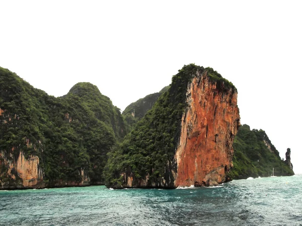 Острова Пхи Пхи расположены в Таиланде — стоковое фото