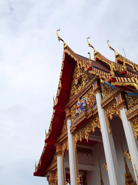 WAT chalong Tapınağı phuket Island, Tayland tarihinde — Stok fotoğraf
