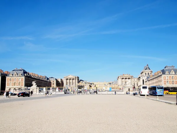 Em frente ao Chateau de Versailles, Europa — Fotografia de Stock