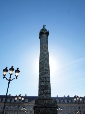 napoleon Paris vendome Meydanı'nda heykeli