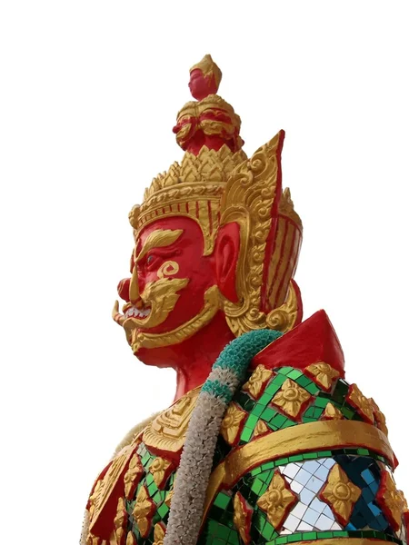 Seitenansicht der roten Dämonenstatue an einem Tempel. — Stockfoto