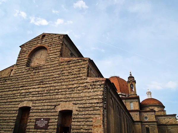 Εκκλησία του san lorenzo στη Φλωρεντία, Ιταλία — Φωτογραφία Αρχείου