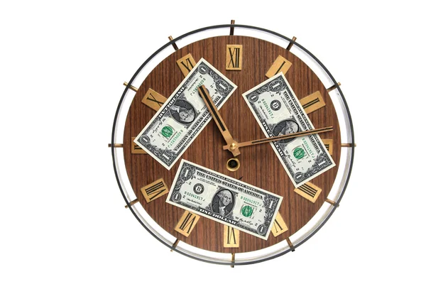 Tid är pengar koncept - väggklocka med dollarsedlar — Stockfoto