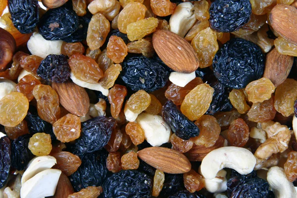 Mixed nuts, raisins and dried fruit