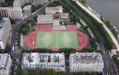 Paris'e bir yükseklikten