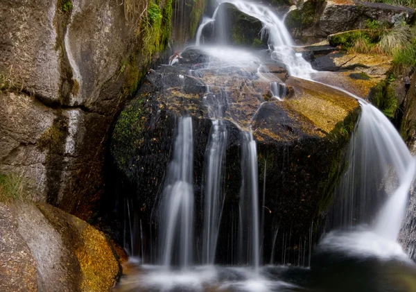 Krásný vodopád — Stock fotografie