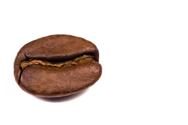 咖啡 bean，孤立在白色的微距照片 — 图库照片