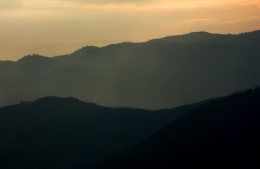 gün batımında dağlar, geres milli park, portugal