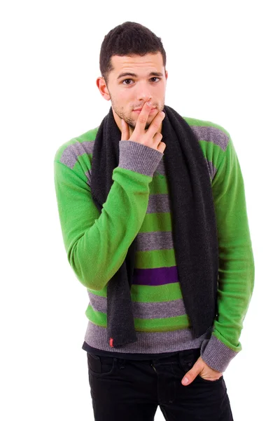 Ritratto di un giovane uomo casual vestito con abiti invernali, isol — Foto Stock