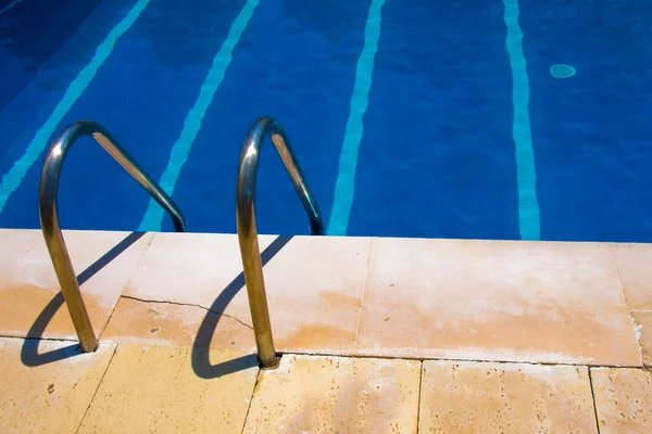 Detail of a swimming pool blue water — Stock Photo, Image