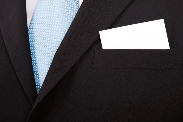彼のポケットで空白の名刺を持ったビジネスマン — ストック写真
