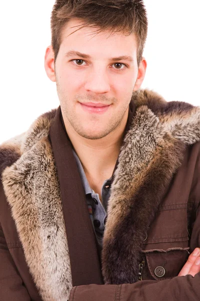 Dicht omhoog portret van een jonge man gekleed met winterkleren, is — Stockfoto