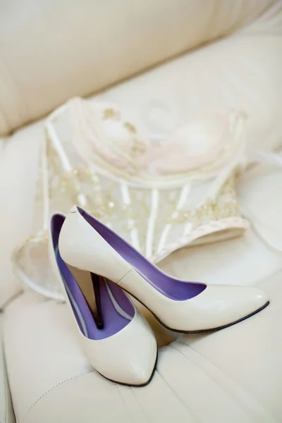 Свадебные туфли — стоковое фото