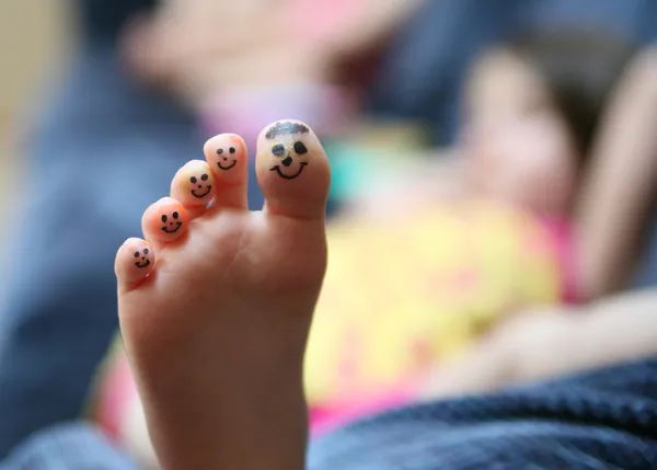 Funny face toes — Stock Photo, Image