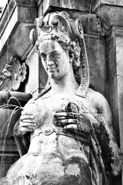 Meerjungfrau-Statue, Bologna, Italien — Stockfoto