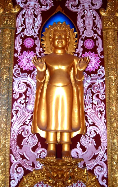 Будда в храме Таиланда . — стоковое фото