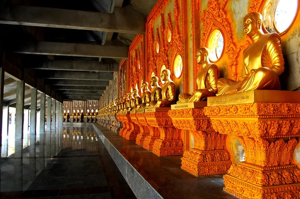 Buddha i temple thailand. — Stockfoto