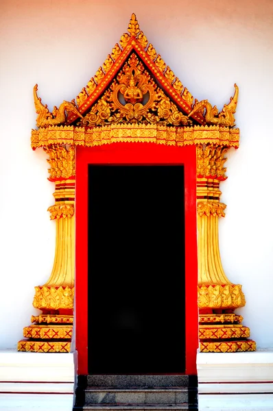 Porte temple thaïlandais . Photos De Stock Libres De Droits