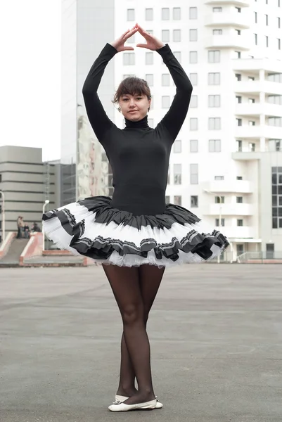 Gatan ballerina — Stockfoto