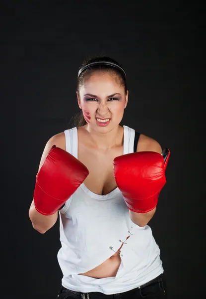 Expressive girl boxer — Stock Photo, Image