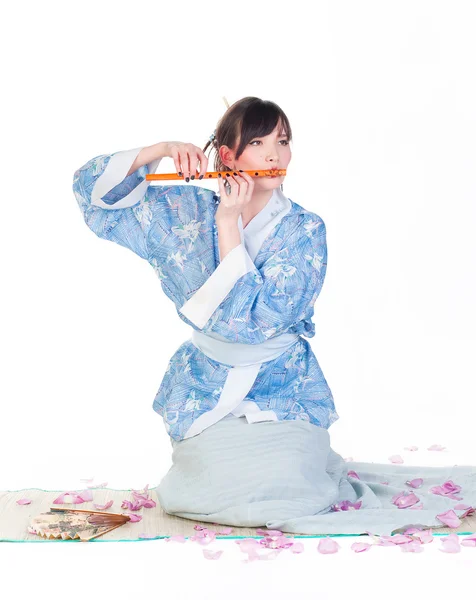 Geisha en kimono azul — Foto de Stock